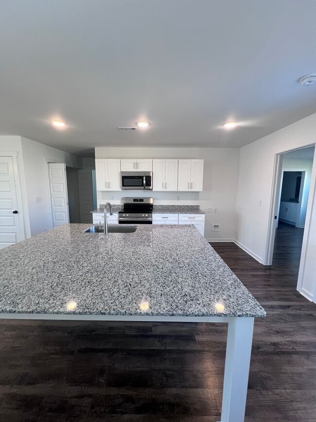 Building Photo - New Beginnings Start with AMRR: Now Pre Leasing with Move-In Special!