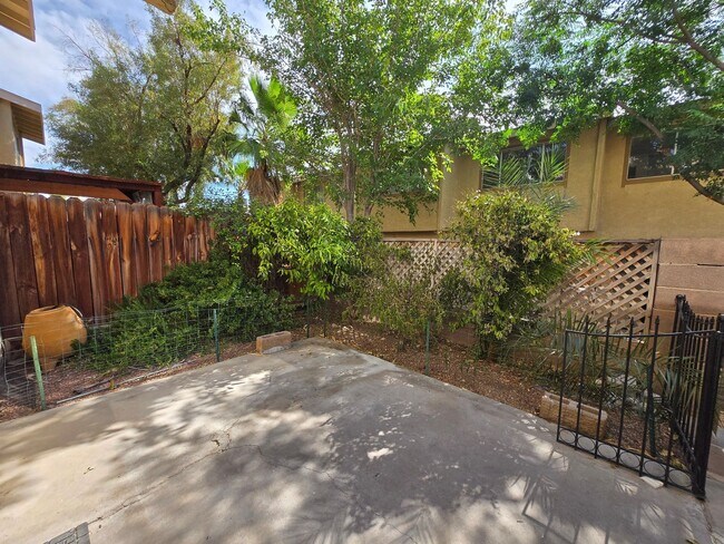 Building Photo - 6425 Big Pine Way