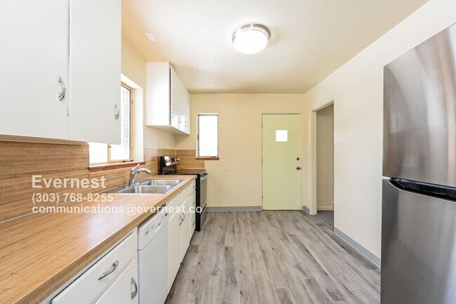 Building Photo - 4195 S Galapago St