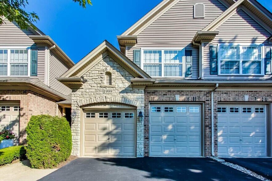 Building Photo - 1999 Canyon Creek Dr
