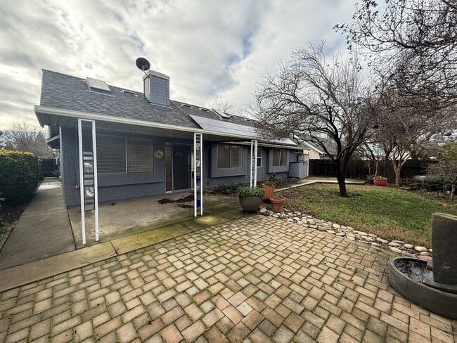 Building Photo - 18 Turnbridge Welles