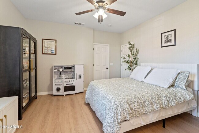 Building Photo - 6943 W Tether Trail