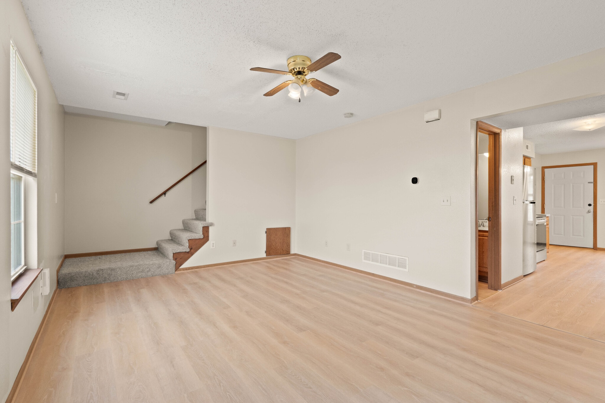 Building Photo - 4403 E 139th St