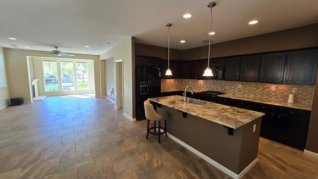 Building Photo - Single Story Del Webb Home!