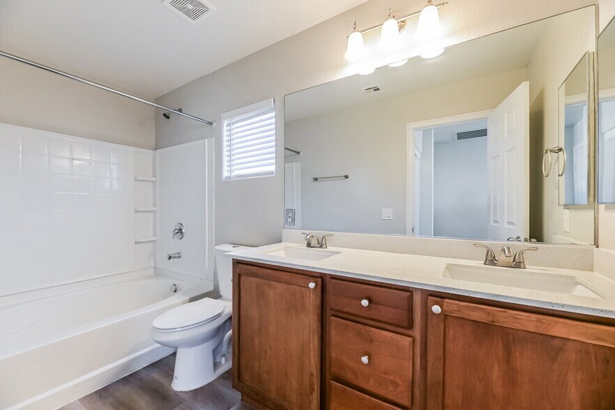 Building Photo - 328 Sweet Sugar Pine Dr