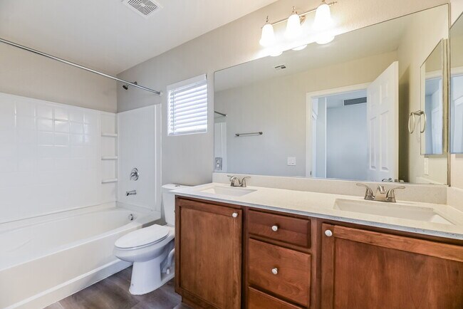 Building Photo - 328 Sweet Sugar Pine Dr