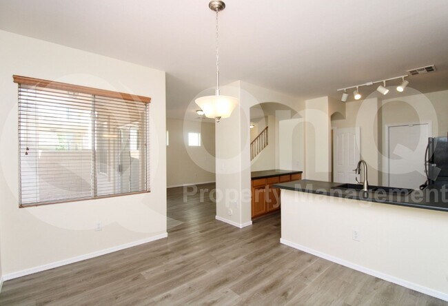 Building Photo - 4256 E Baylor Ln