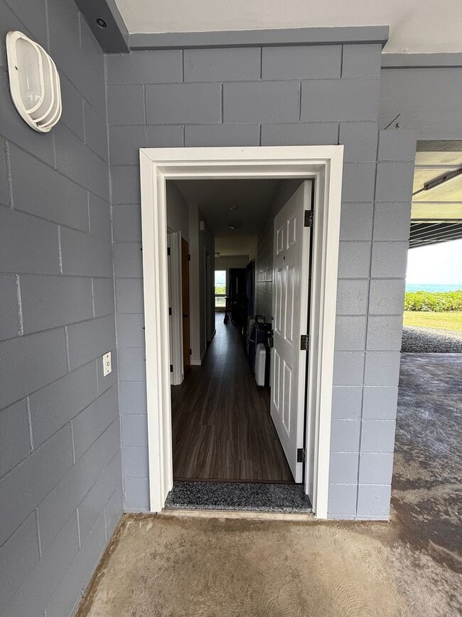 Building Photo - 1 bedroom 1 bath beachside retreat!