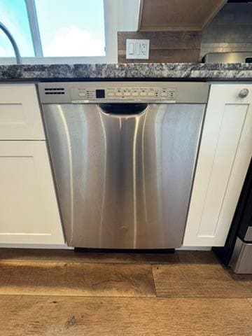 Building Photo - 435 Main St