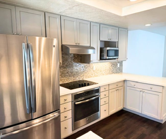 Building Photo - Available Now! Beautiful Updated Townhome in Desirable Northwood Commons | 3 Bed, 2.5 Bath