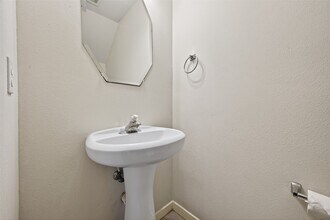 Building Photo - 21327 Branford Hills Ln