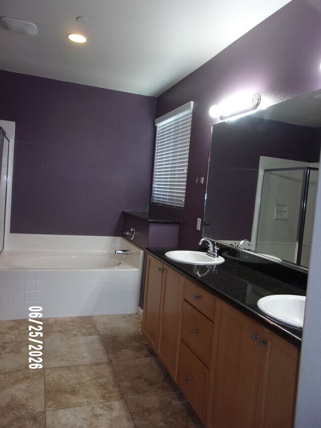 Building Photo - 2207 Gaviota Ct