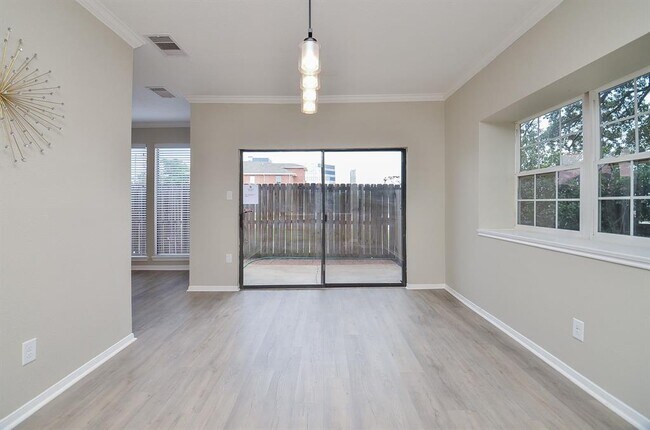 Building Photo - 5630 Fairdale Ln