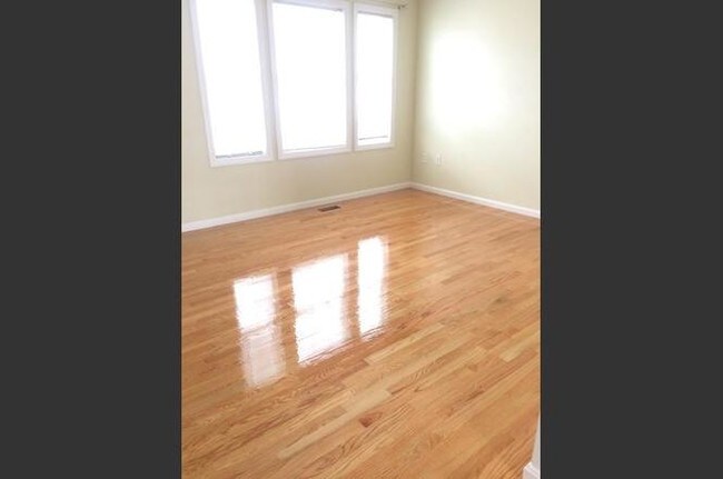 Family Room - 41 Boston Rd