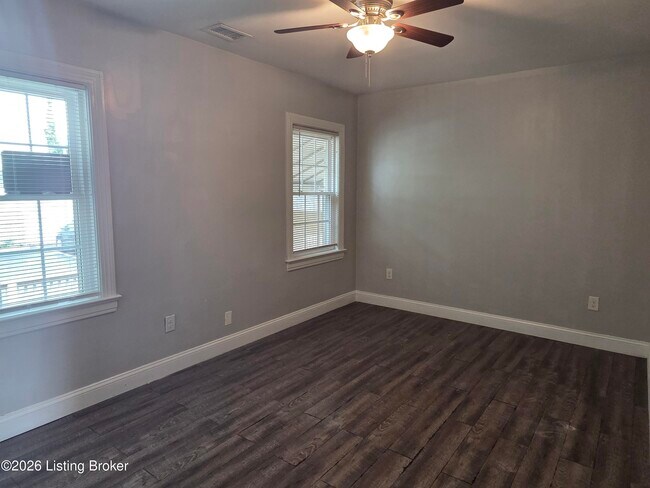 Building Photo - 1209 Durrett Ln