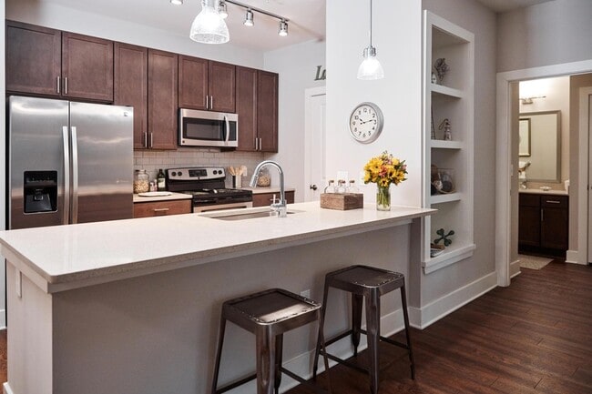 Building Photo - 650 Enterprise Blvd