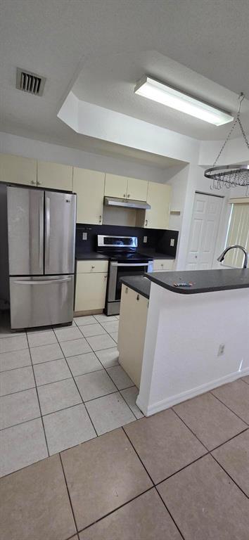 Building Photo - 4946 Leeward Ln