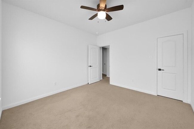Building Photo - 22510 Red Sparrow Dr