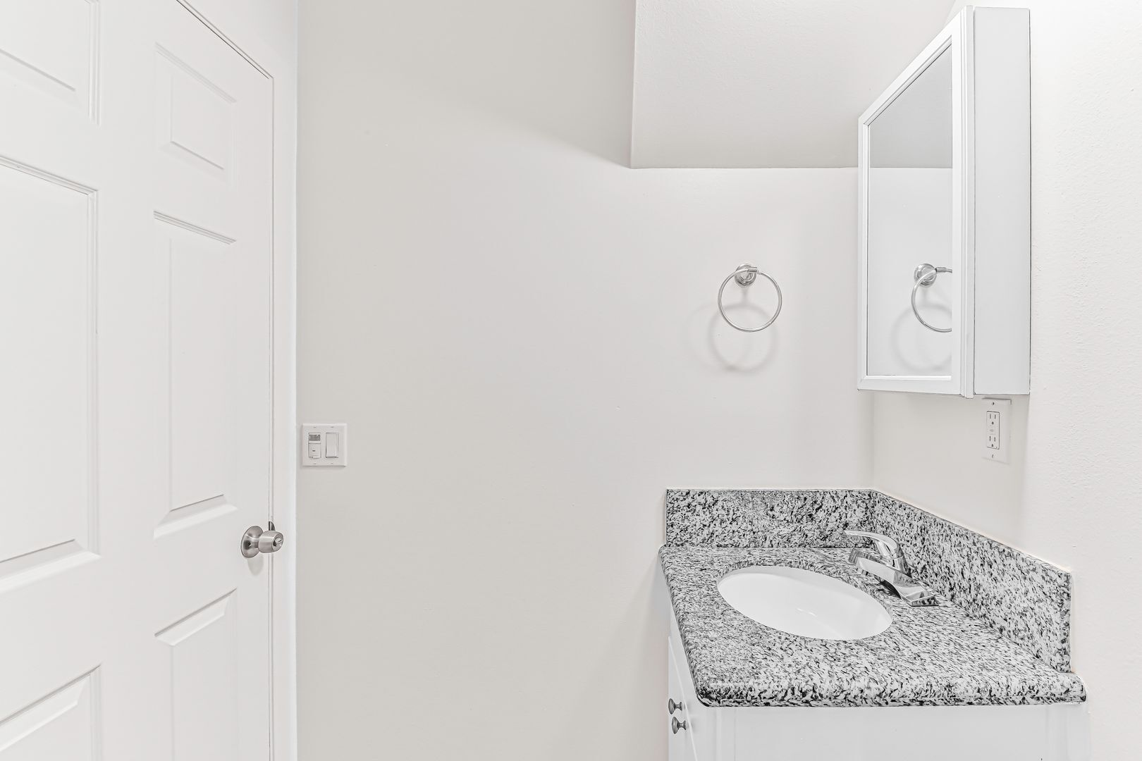 Building Photo - 319 Hermosa Ave