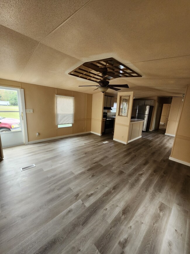 Building Photo - 2519 Openview Dr