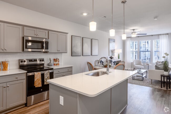 Interior Photo - Crest at Stones Branch