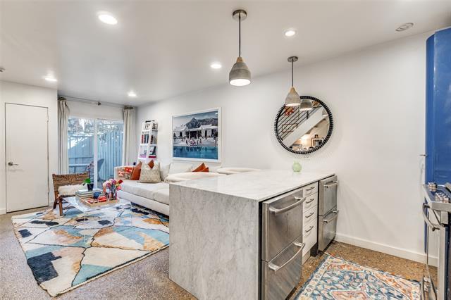 Building Photo - 2727 Hood St