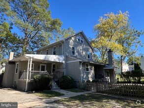 Building Photo - 410 W Wayne Ave