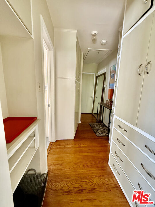 Building Photo - 7462 W 80th St