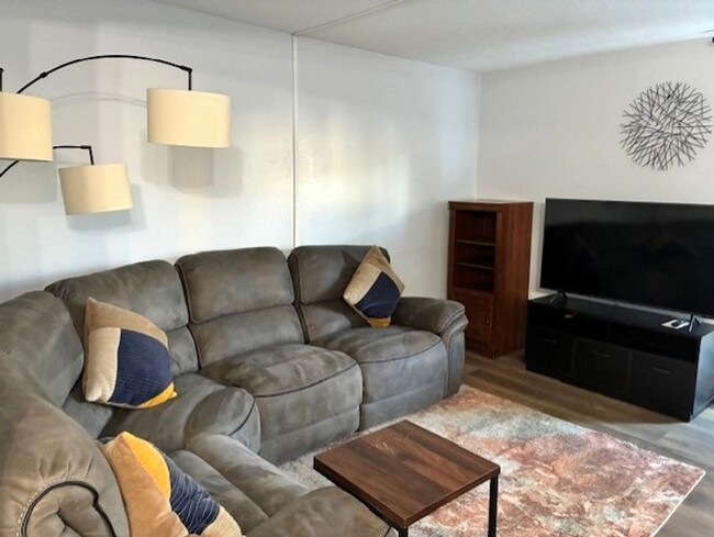 Building Photo - Move In Special! Long Term Rental- Dillon ...
