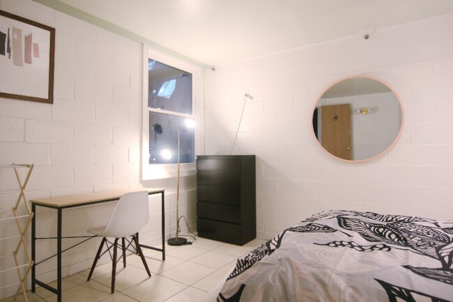 Building Photo - 522 Woodland Terrace