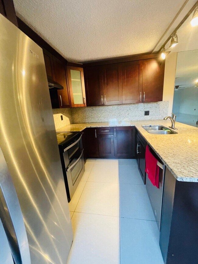 Building Photo - 728 Mill Valley Pl