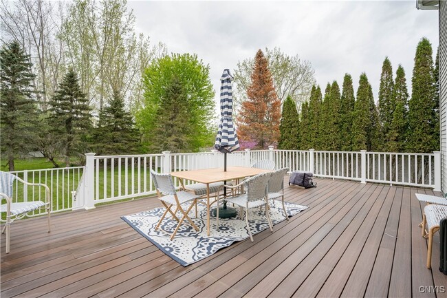 Building Photo - 467 Barben Ave