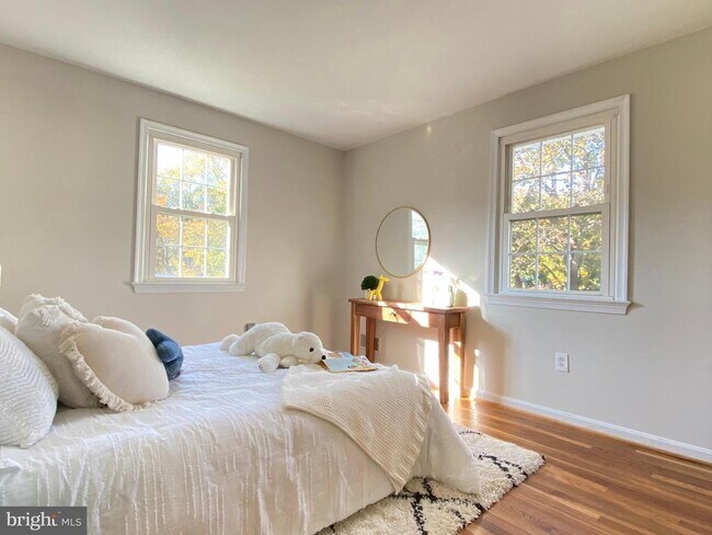 Building Photo - 11509 Parkedge Dr