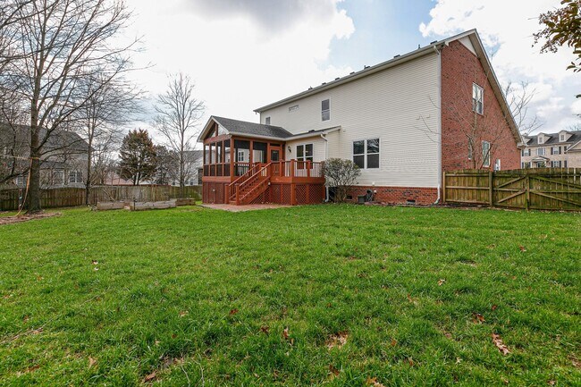 Building Photo - 808 Callahan Pl