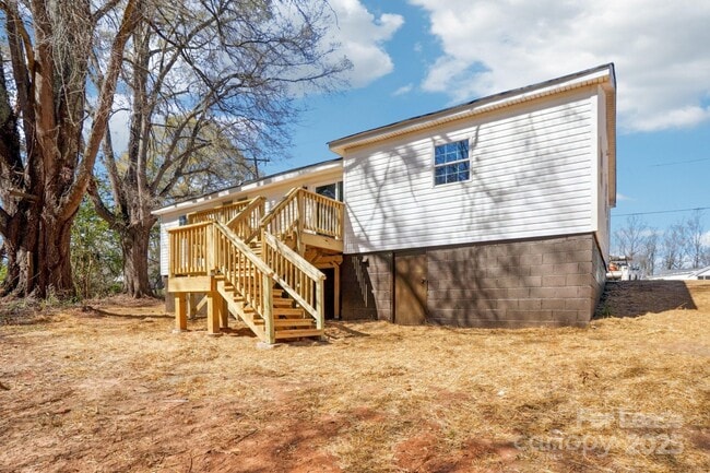 Building Photo - 132 Shady Grove Rd