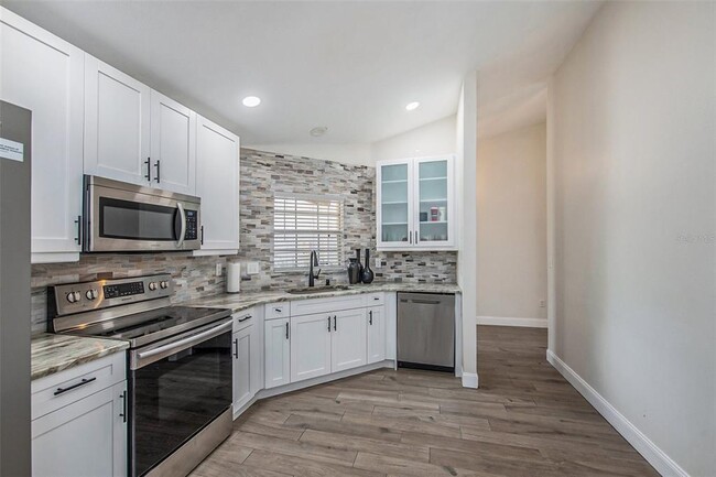 Building Photo - 11642 Hidden Hollow Cir