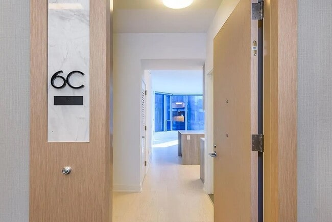 Building Photo - 333 Beale St