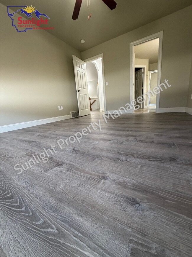 Building Photo - 3-Bed 3-Bath Gem with 2,440 Sq Ft of Comfort in Laurel, MT!