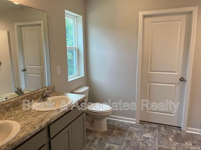 Building Photo - 179 Maple Tree Ln