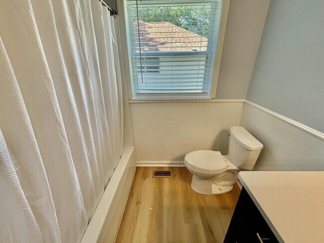 Building Photo - 13004 Astalot Dr SE