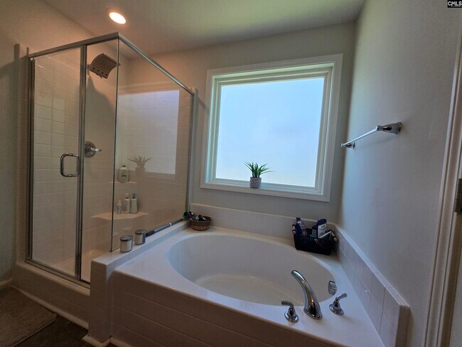 Building Photo - 1030 Matchingham Dr