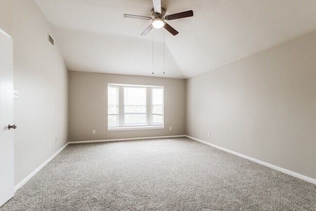 Building Photo - 25306 Barmby Dr