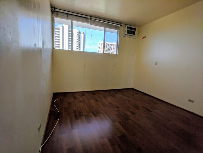 Building Photo - Penthouse 1 BR, 1 BA, 1-PRKG With Sweeping Mountain Views at Canal House