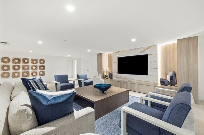 Building Photo - 2773 S Ocean Blvd