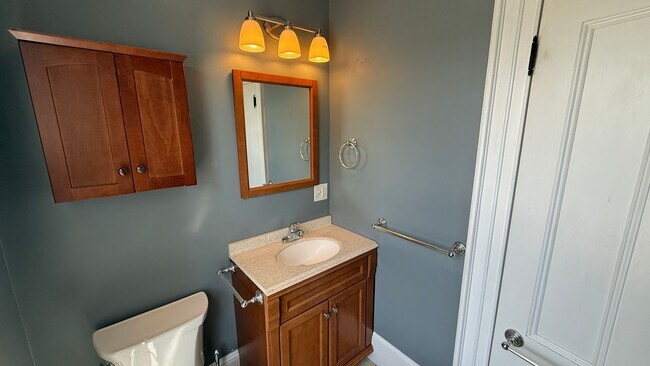 Building Photo - 665 Central Ave