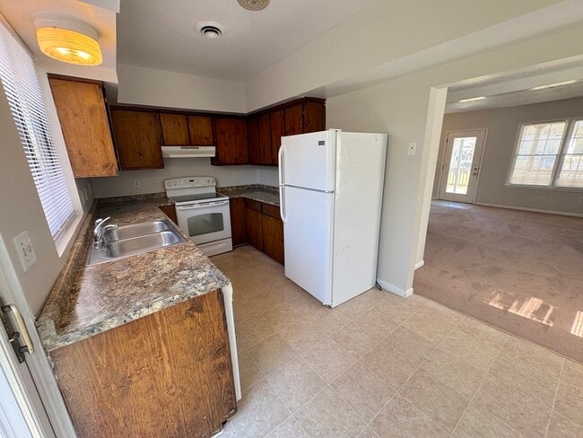 Building Photo - 431 Seaboard Ave