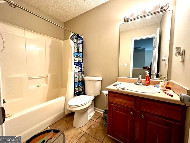Building Photo - 520 Millbrook Villa Dr