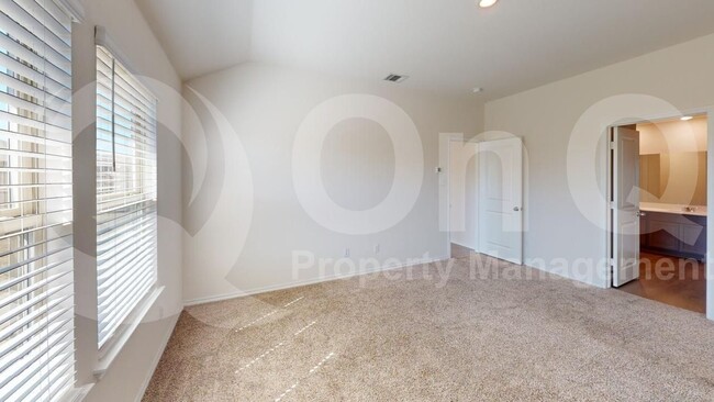 Building Photo - 1408 Thunder Cyn Wy
