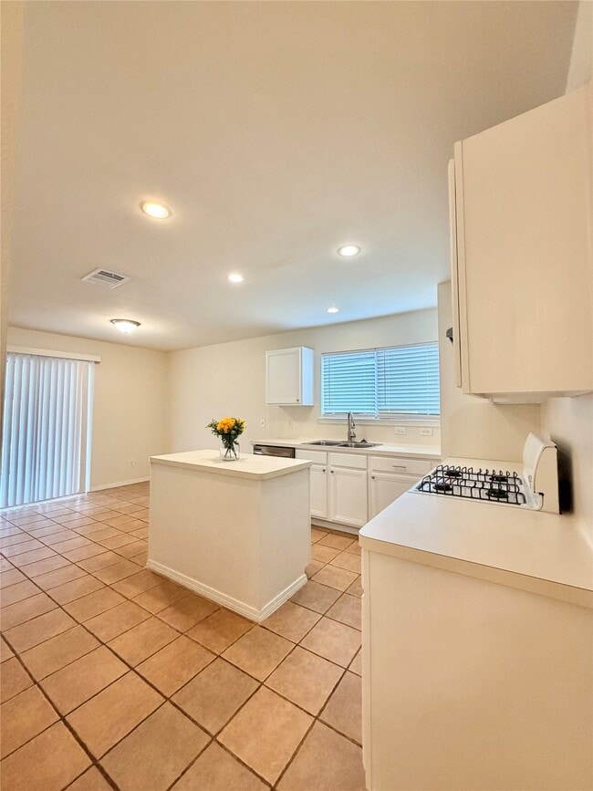 Building Photo - 22807 Red Leo Ln