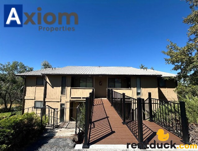Building Photo - 2147 Marigold St